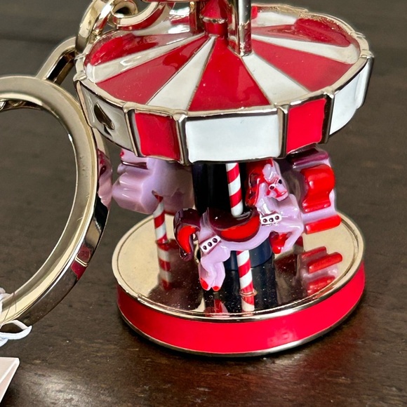 NWT - Kate Spade Winter Wonders Metal Keychain - Picture 2 of 8